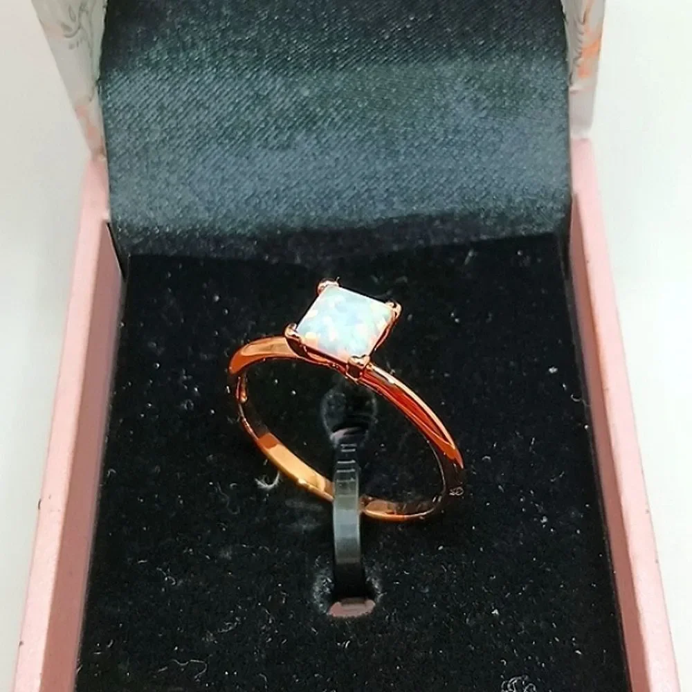 Rose gold solitaire opal ring size 8
